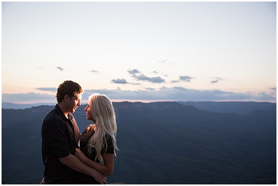 Blue Mountains Wedding Photographer, Mudgee Wedding Photographer, Blue Mountains Couple Session, Sunset photography, Amazing Sunsets._1308